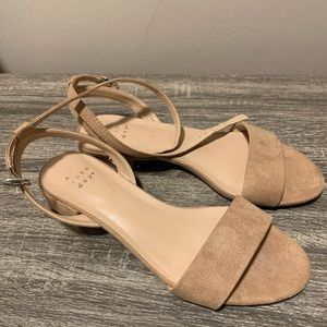 Never worn size 7 sandals